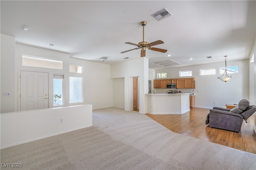 2413 Rockford Street Property Photo 5