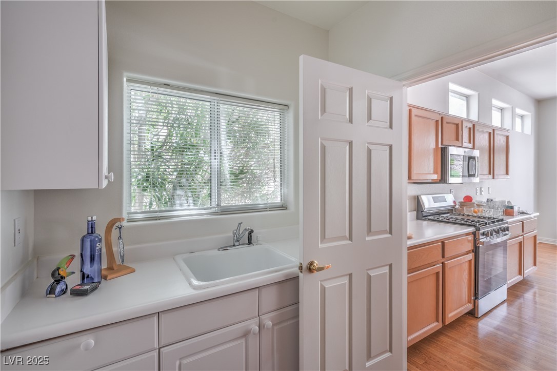 2413 Rockford Street Property Photo 18