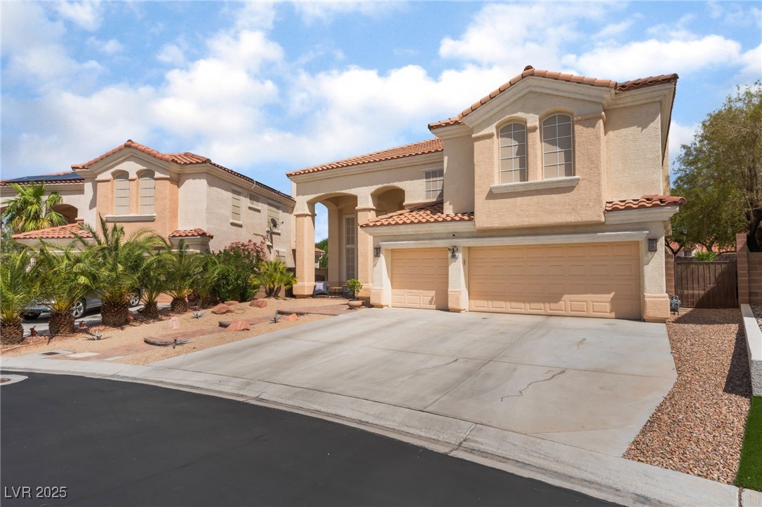 8605 Trianon Lane Property Photo 2