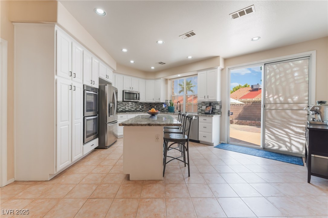 8605 Trianon Lane Property Photo 11