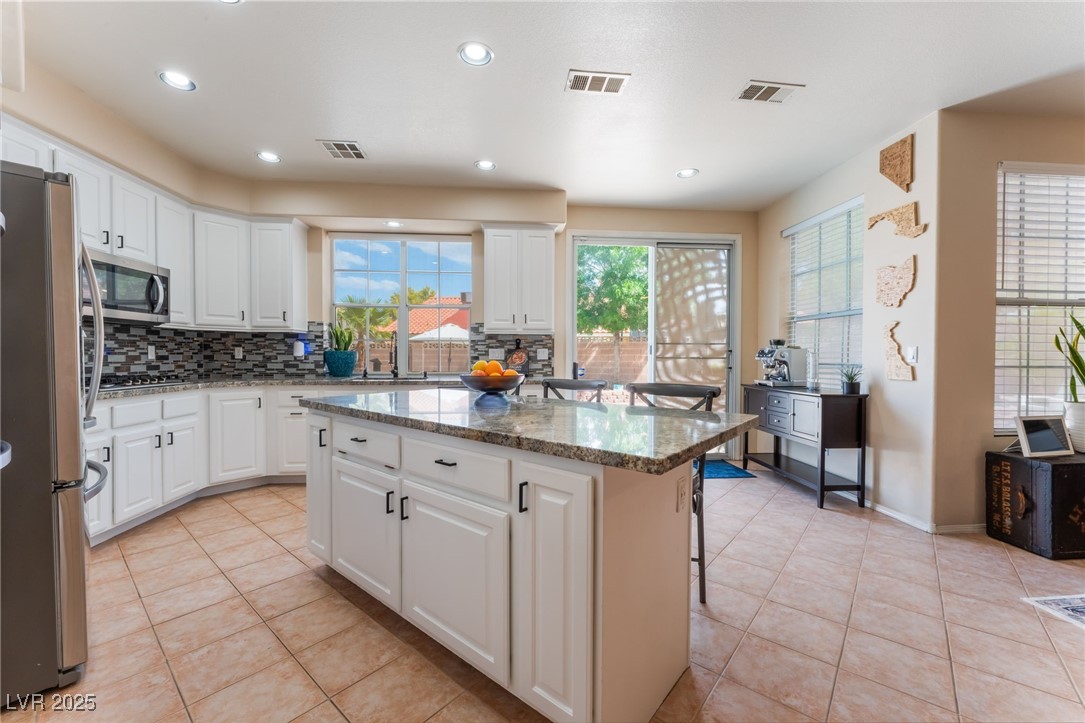 8605 Trianon Lane Property Photo 13