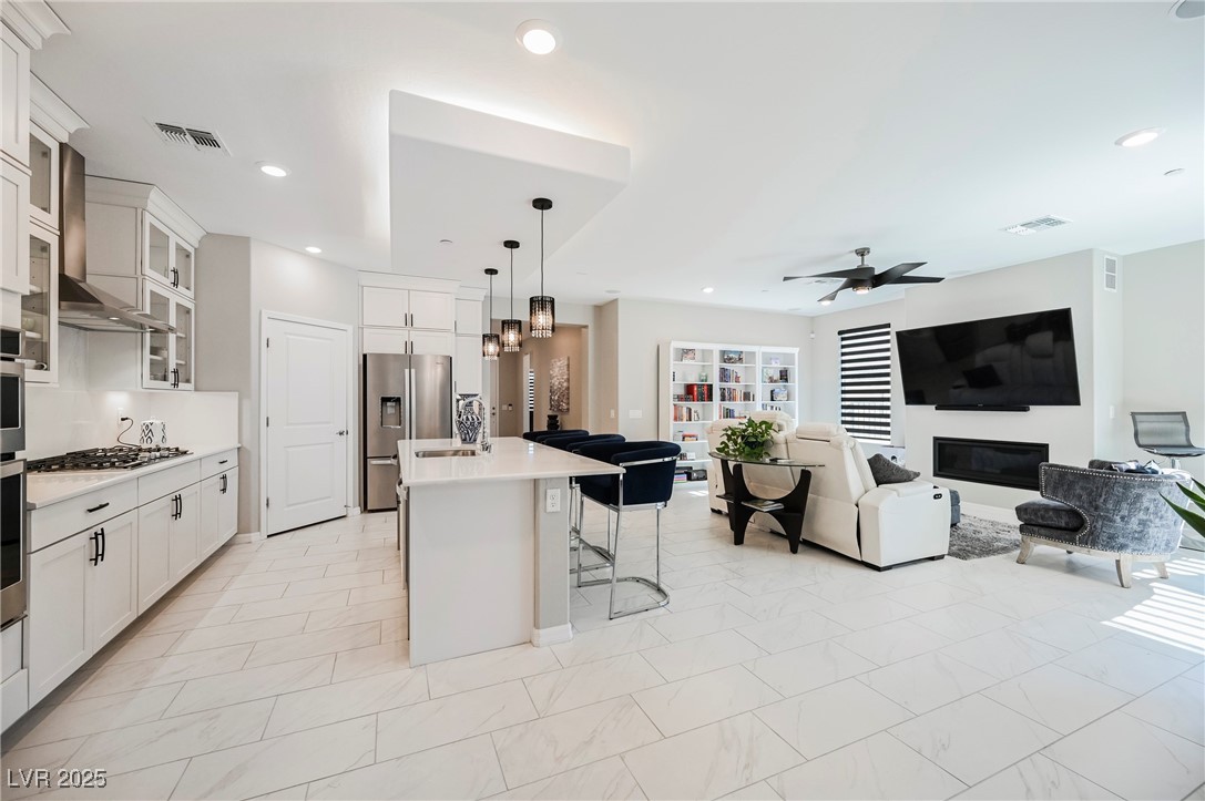 23 Cliffwater Street Property Photo 4