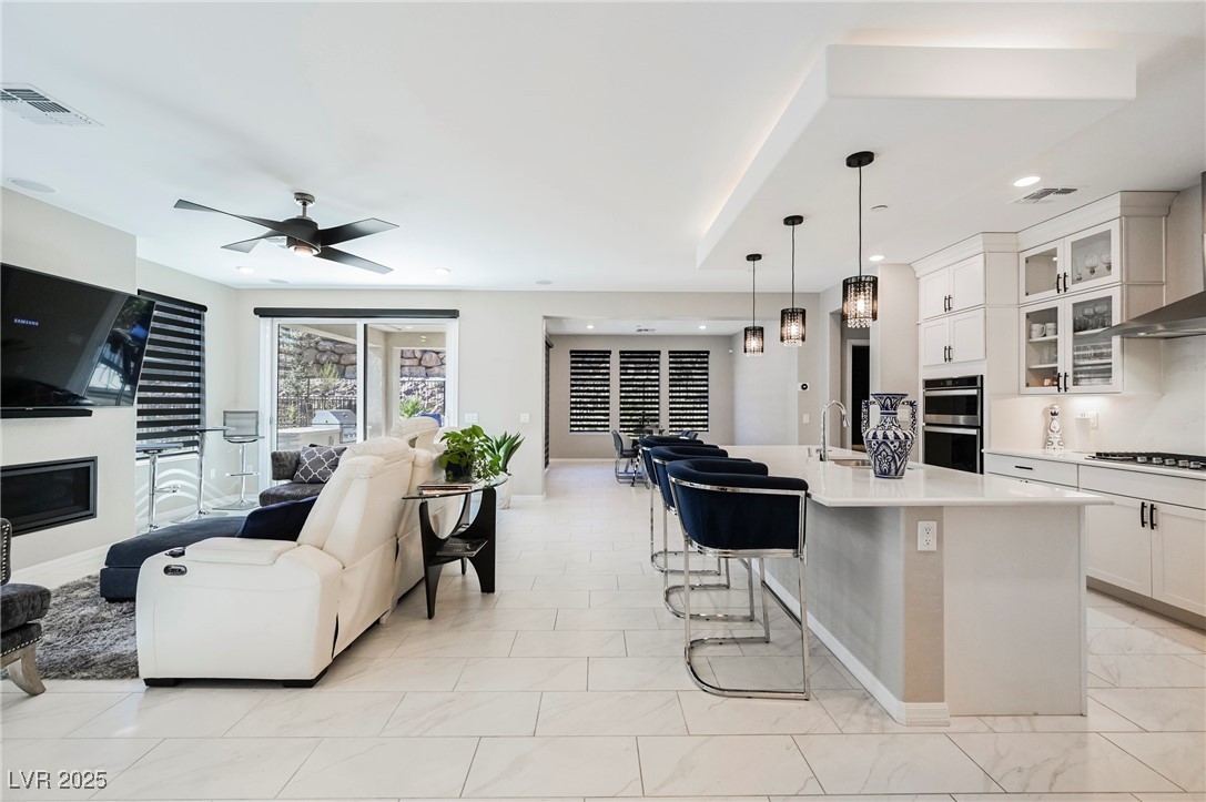 23 Cliffwater Street Property Photo 6
