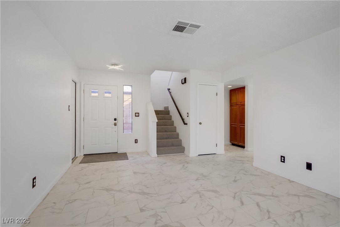 117 Lotus Blossom Court Property Photo 3