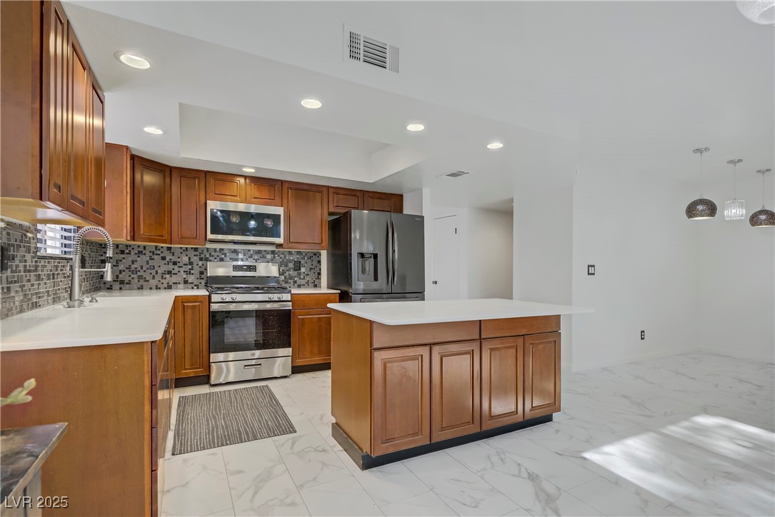 117 Lotus Blossom Court Property Photo 5