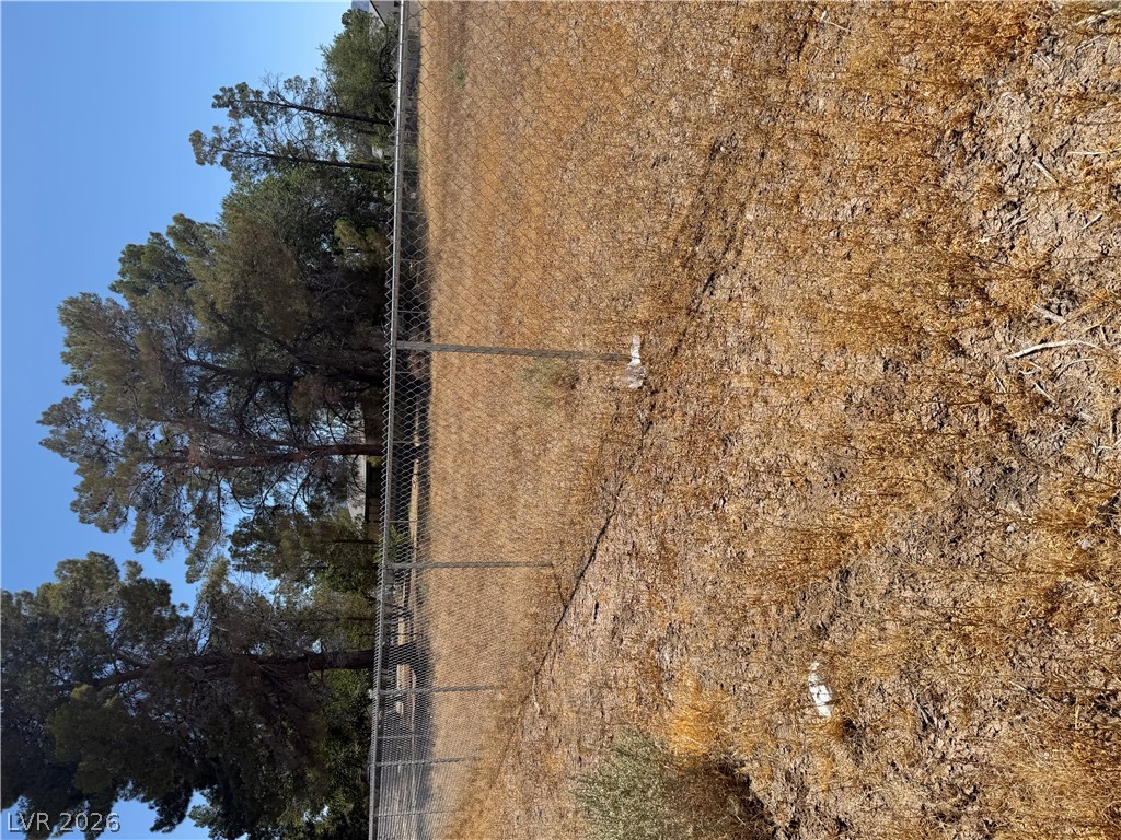 550 South East Cynthia Street Property Photo 2