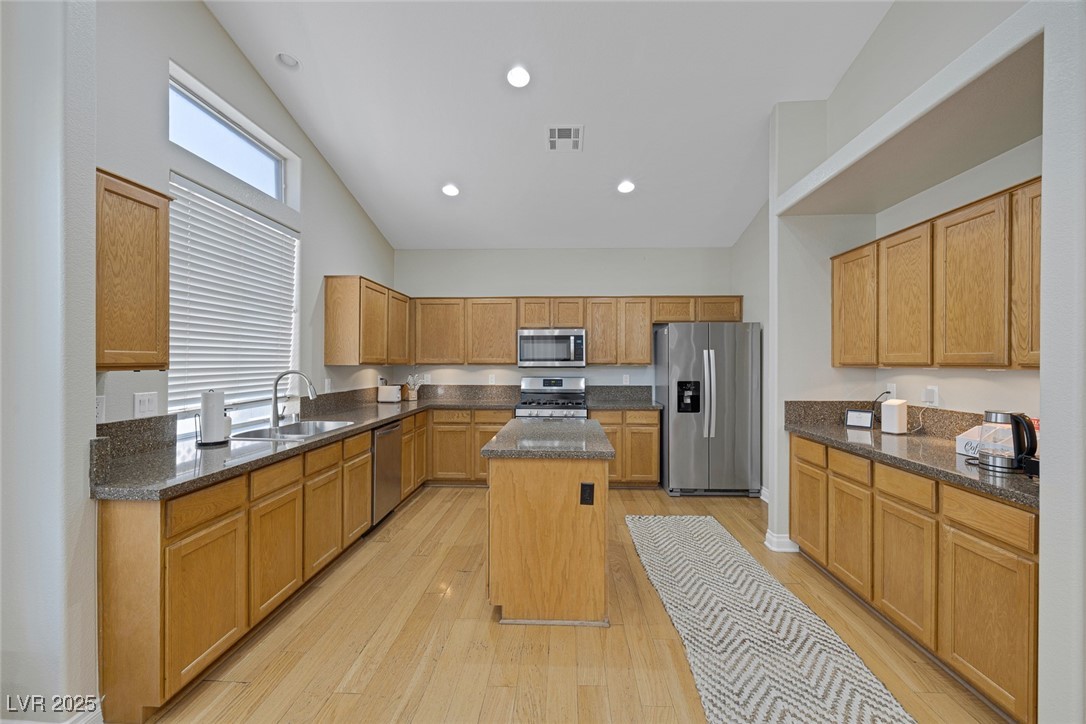 5512 Goldbrush Street Property Photo 14