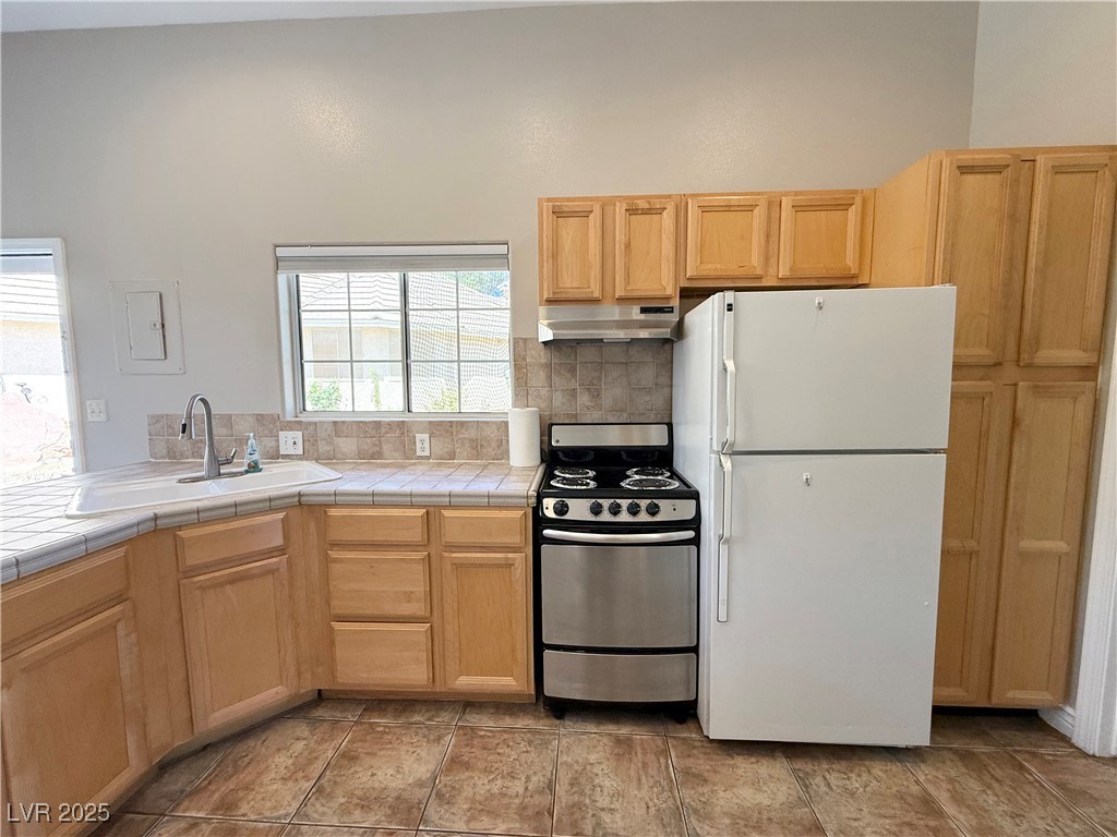 4191 Dustin Avenue Property Photo 1