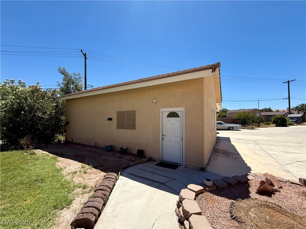 4191 Dustin Avenue Property Photo 10