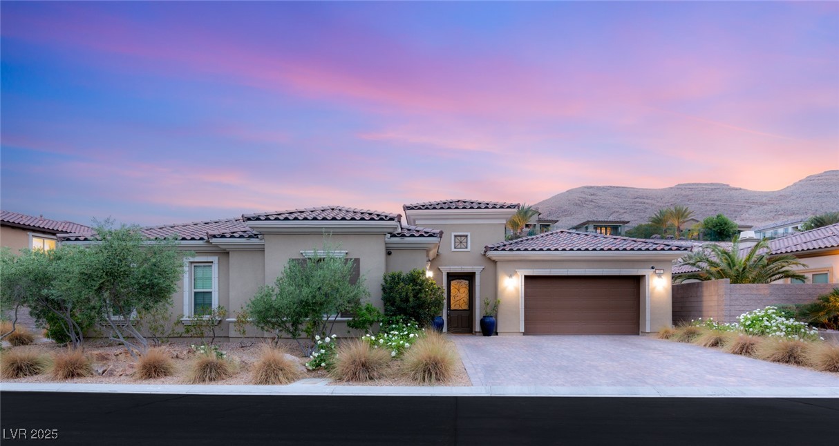 21 GRAND MASTERS Drive Property Photo 1