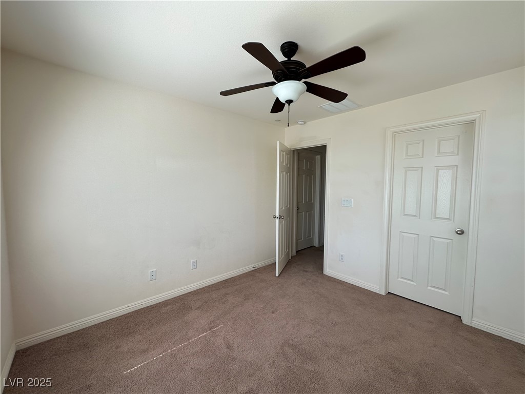 1033 Pebble Lake Street Property Photo 17