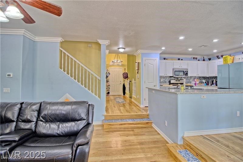 7728 Whispering River Street Property Photo 13