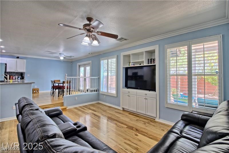 7728 Whispering River Street Property Photo 14