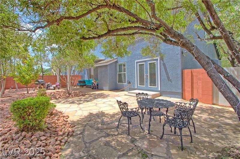 7728 Whispering River Street Property Photo 32