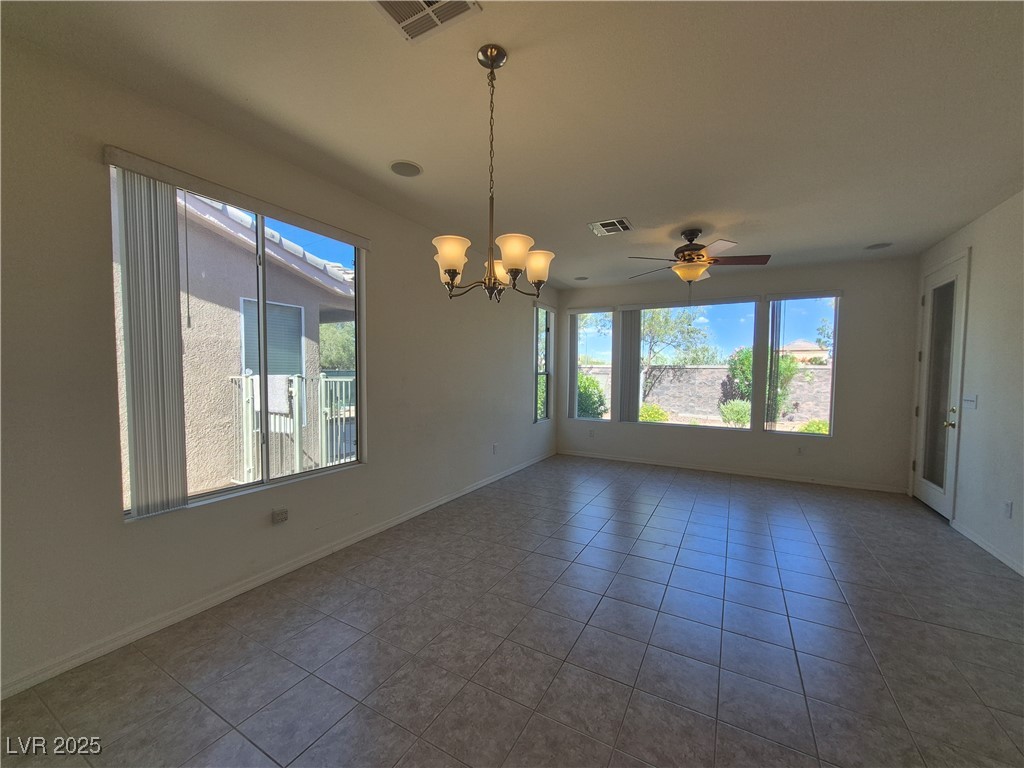 4814 Regalo Bello Street Property Photo 6
