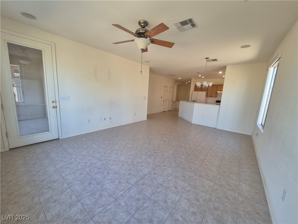 4814 Regalo Bello Street Property Photo 8