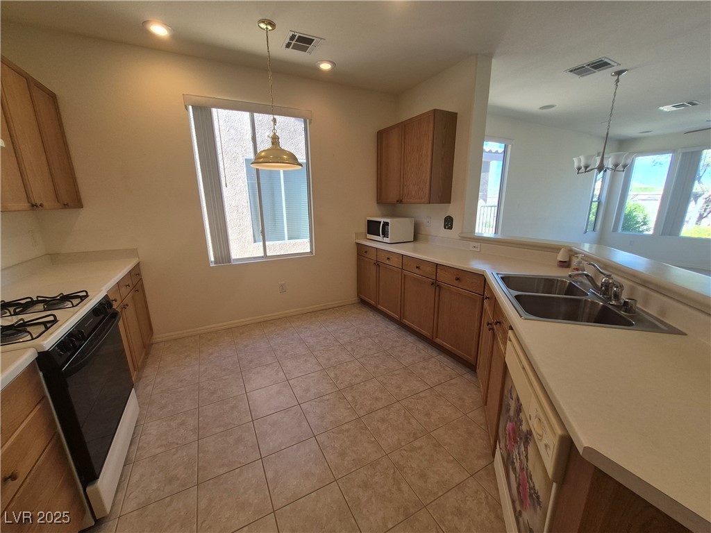 4814 Regalo Bello Street Property Photo 12