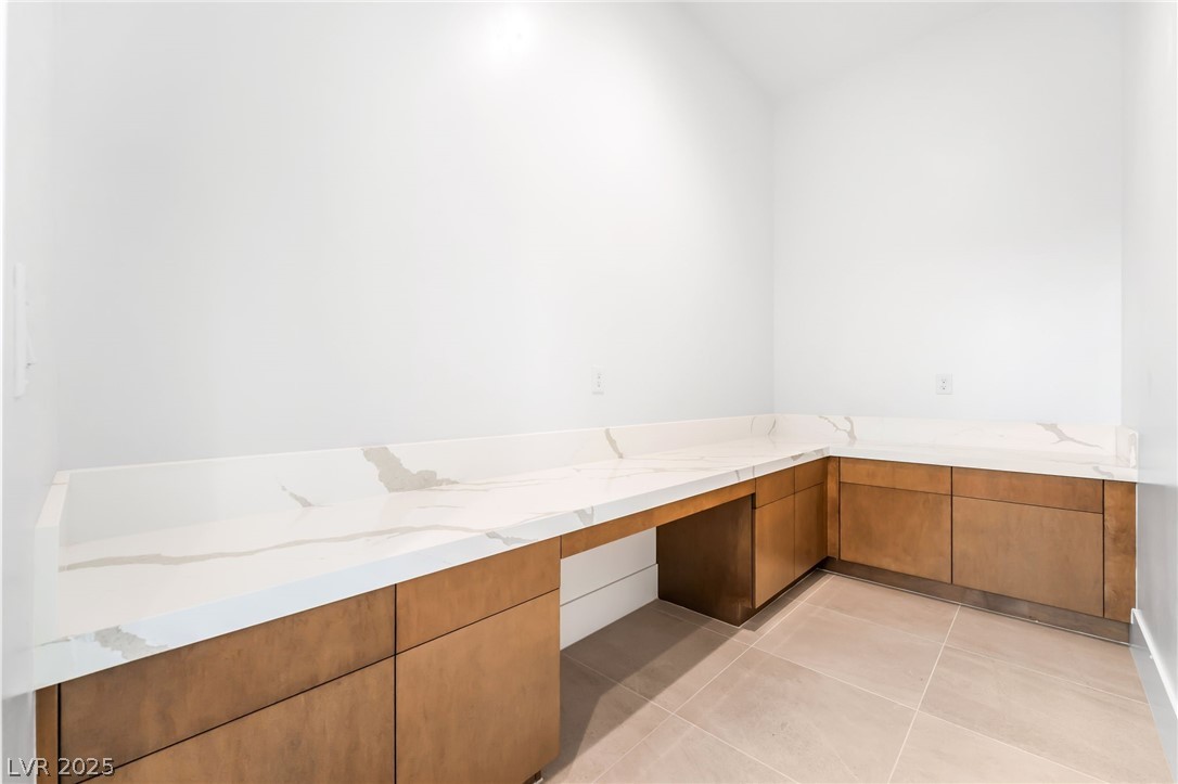 4853 Shady Ridge Drive Property Photo 15