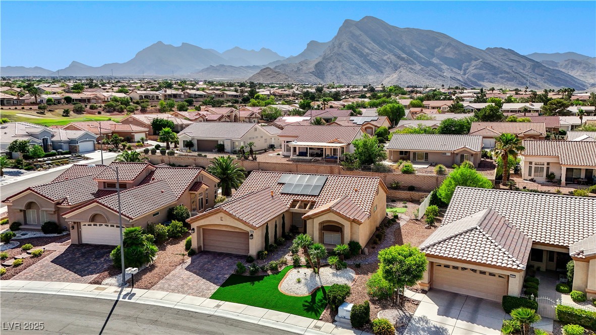 2605 Orchid Valley Drive Property Photo 4