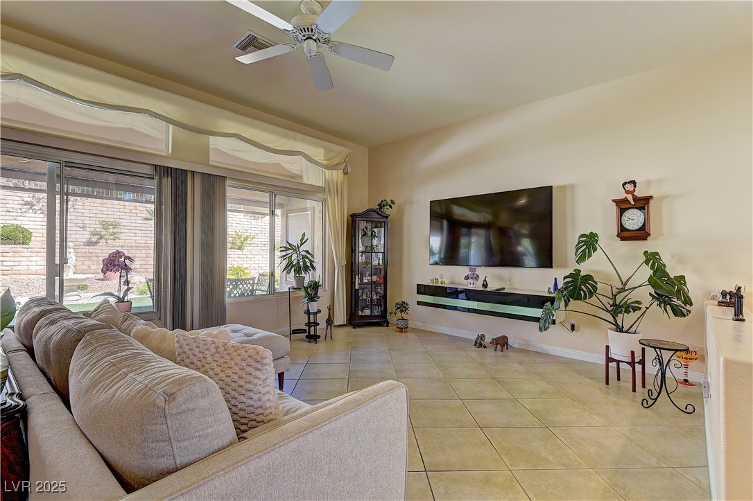 2605 Orchid Valley Drive Property Photo 9