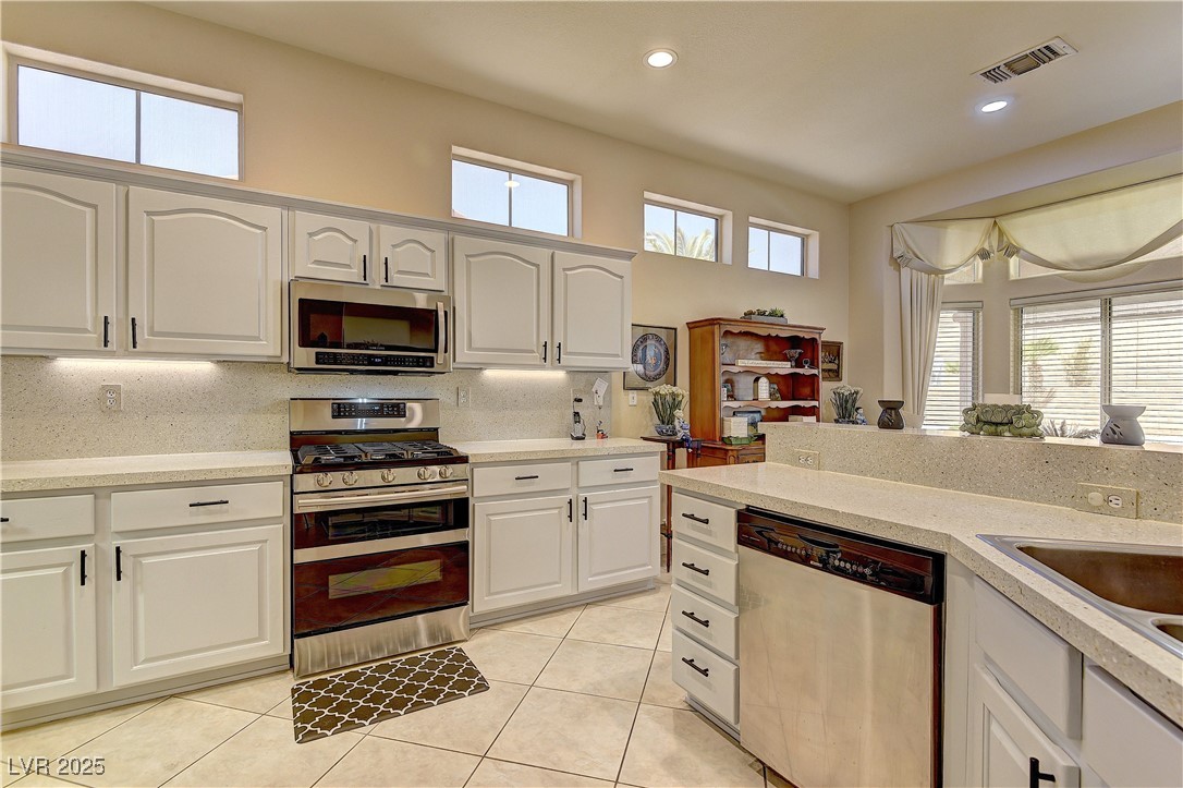 2605 Orchid Valley Drive Property Photo 15