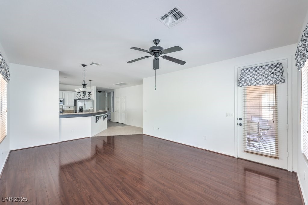 5389 Progresso Street Property Photo 14