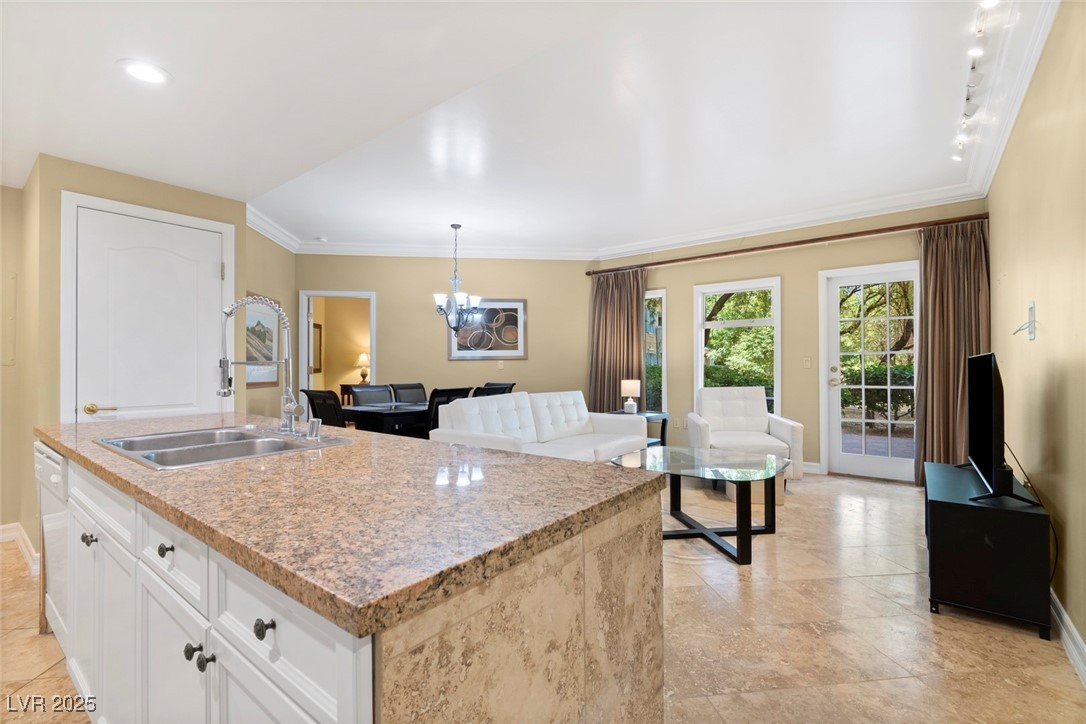 30 Strada Di Villaggio 118 Property Photo 5