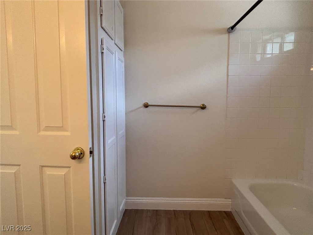 8452 Boseck Drive 115 Property Photo 9