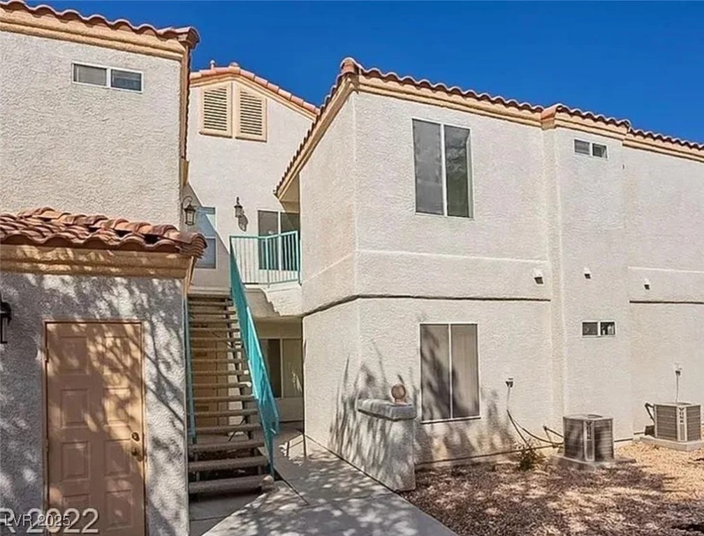 8452 Boseck Drive 115 Property Photo 16