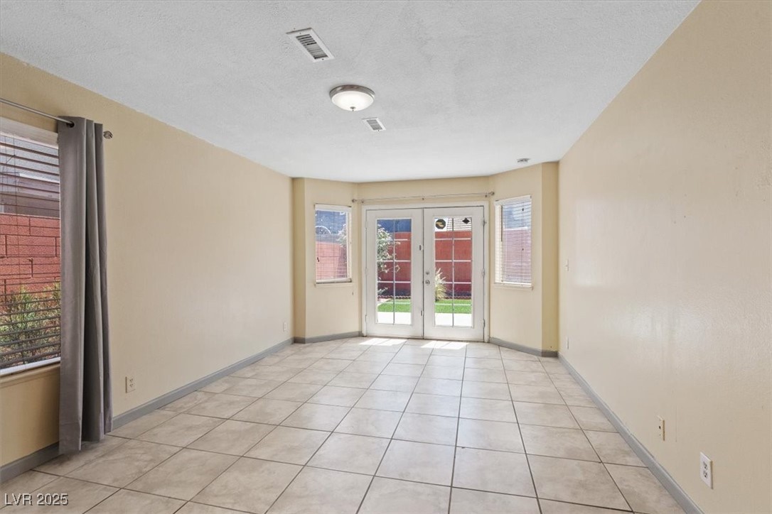 1711 Ember Glow Circle Property Photo 10