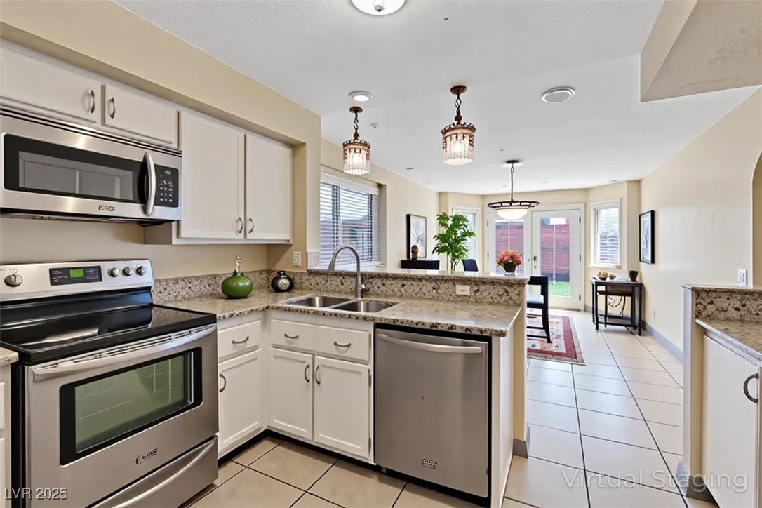 1711 Ember Glow Circle Property Photo 14