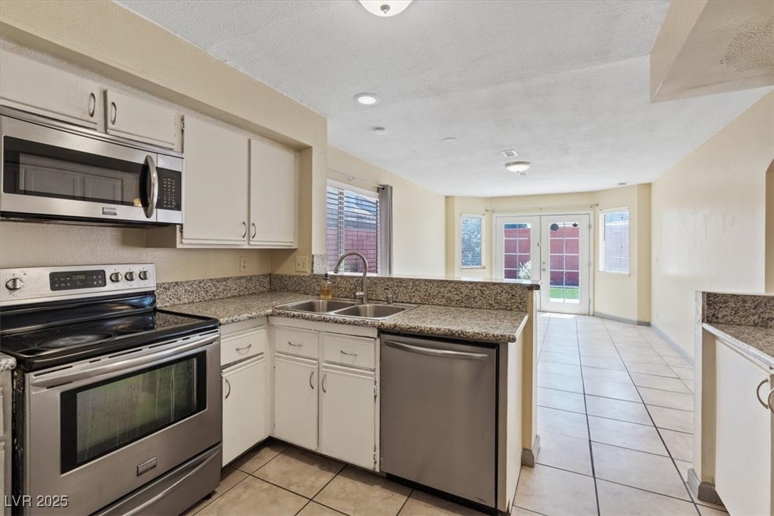 1711 Ember Glow Circle Property Photo 15