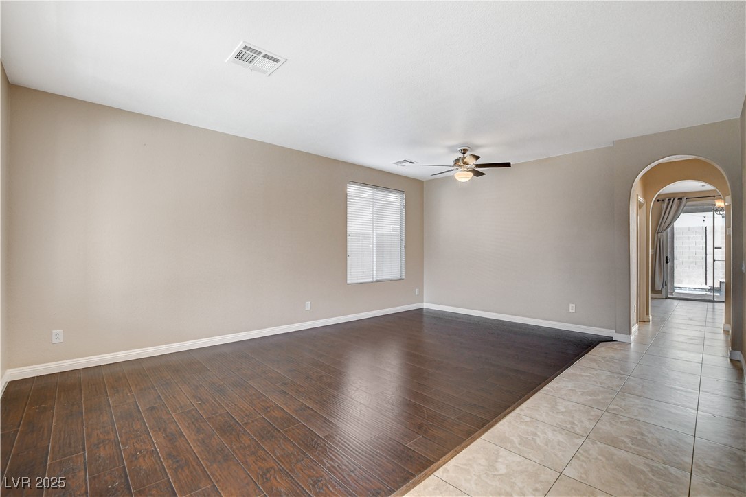 1011 Pecos River Avenue Property Photo 3