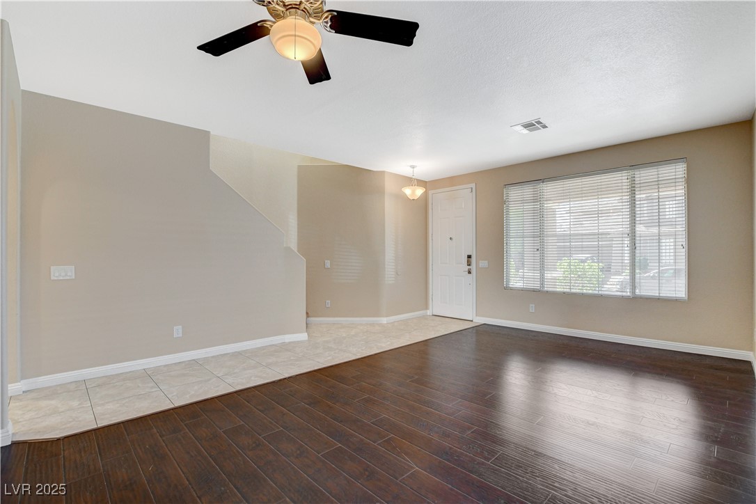 1011 Pecos River Avenue Property Photo 5