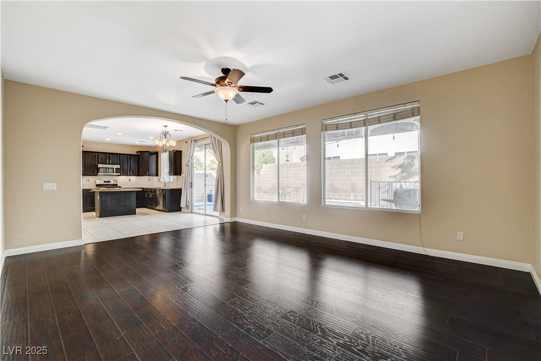 1011 Pecos River Avenue Property Photo 7