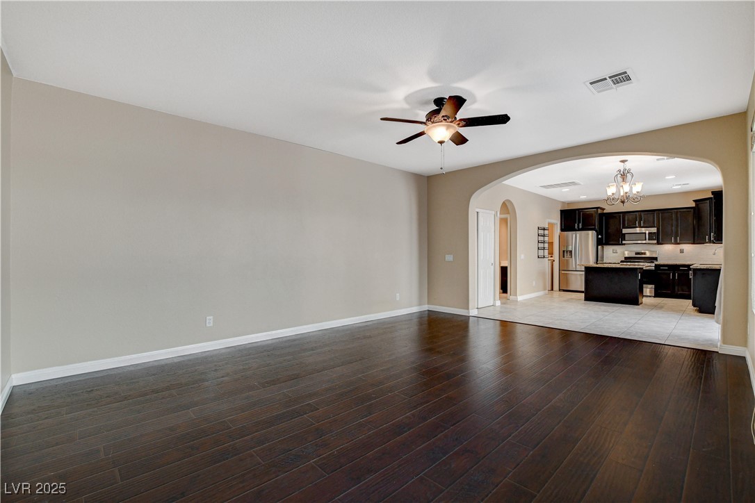 1011 Pecos River Avenue Property Photo 8