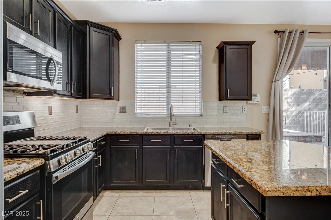 1011 Pecos River Avenue Property Photo 17