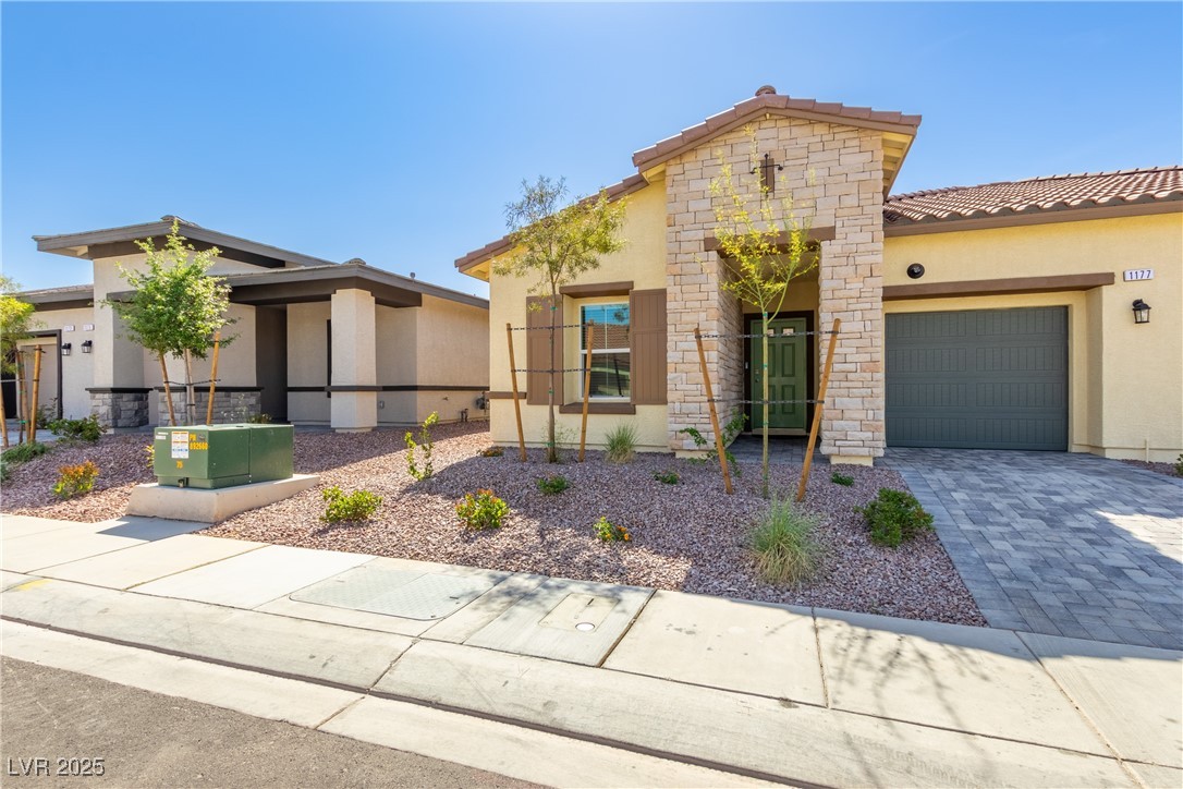 1177 Melody Lark Street