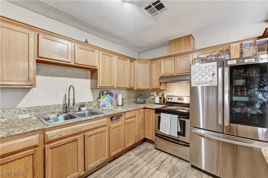 744 Mcknight Street Property Photo 11