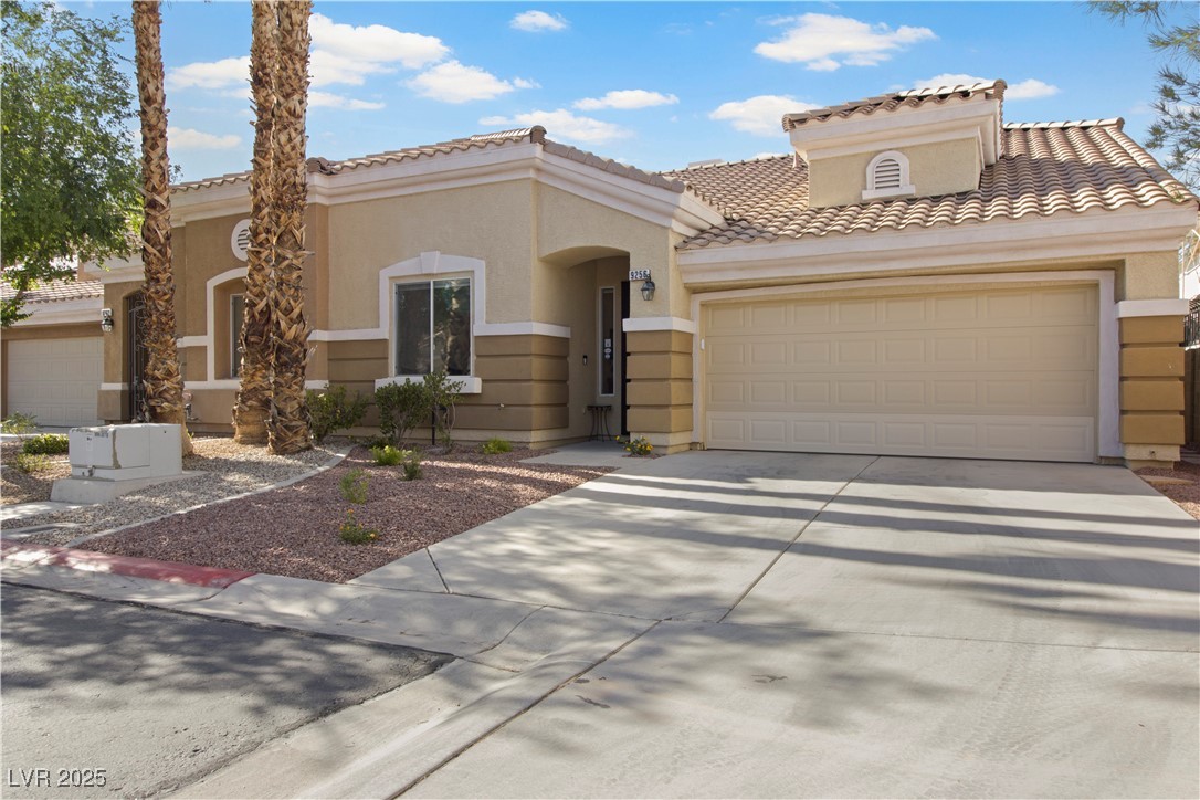 9256 Blue Flax Place Property Photo 2