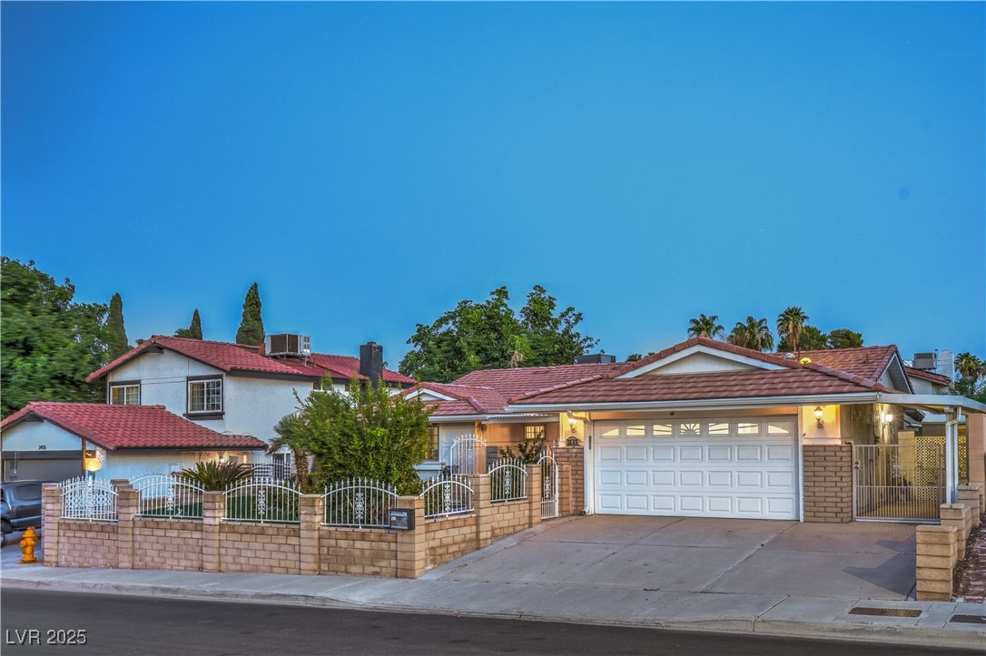 3445 Toquima Circle Property Photo 4