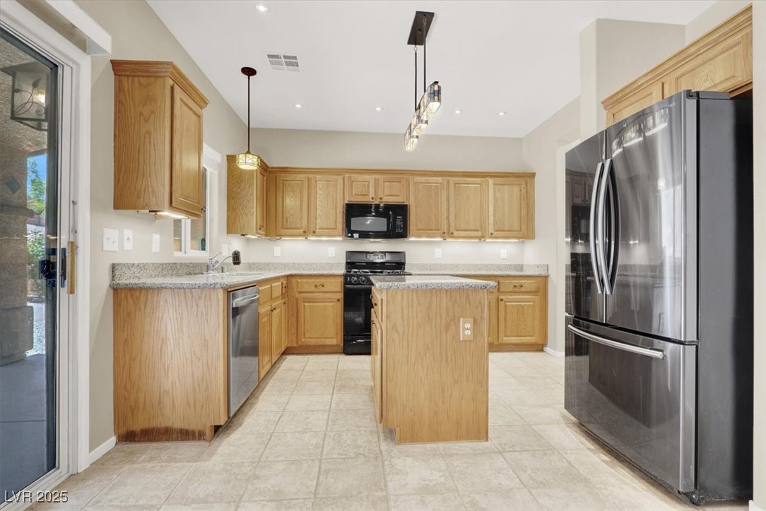 636 Pacific Cascades Drive Property Photo 14