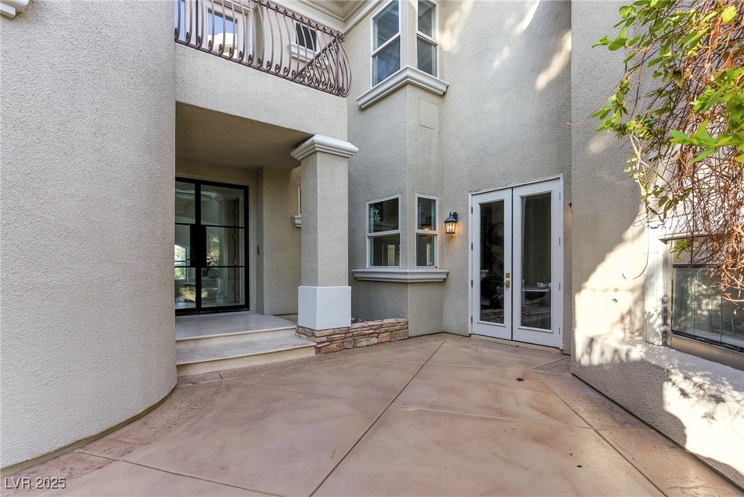 9408 Players Canyon Court Property Photo 4