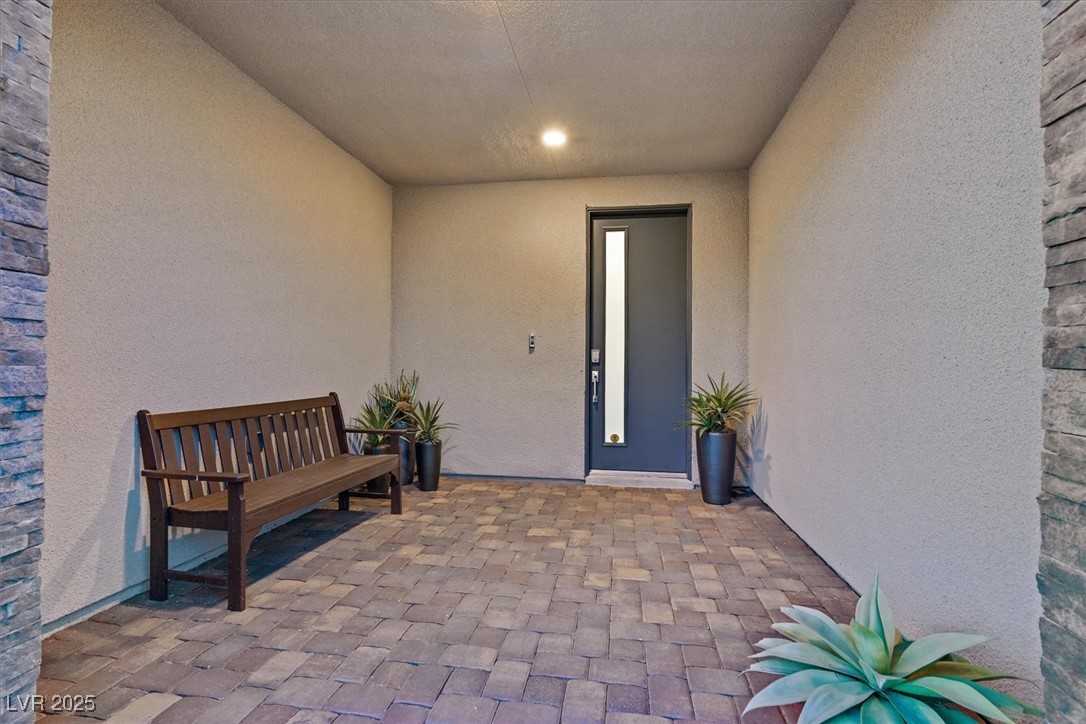 786 Etter Creek Street Property Photo 8