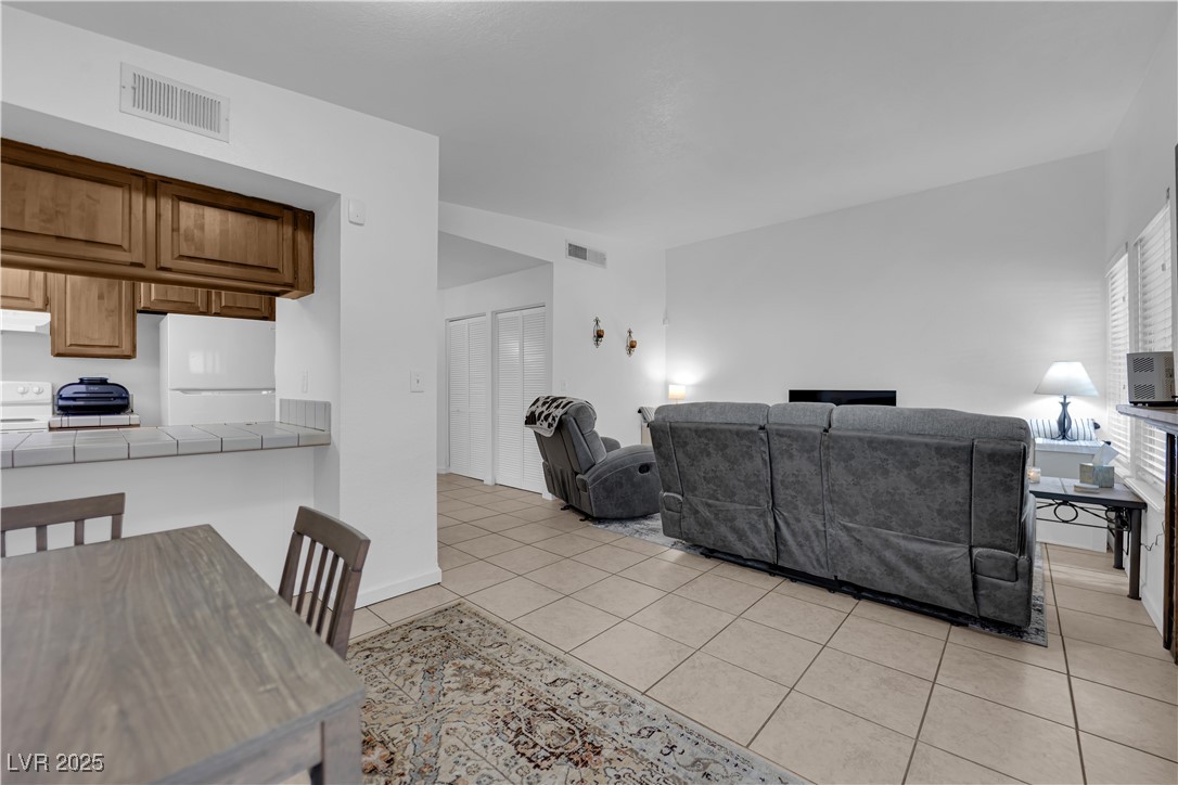 781 Bourbon Street 1 Property Photo 4