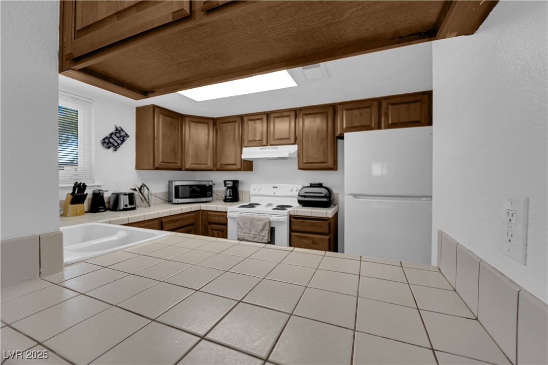 781 Bourbon Street 1 Property Photo 12
