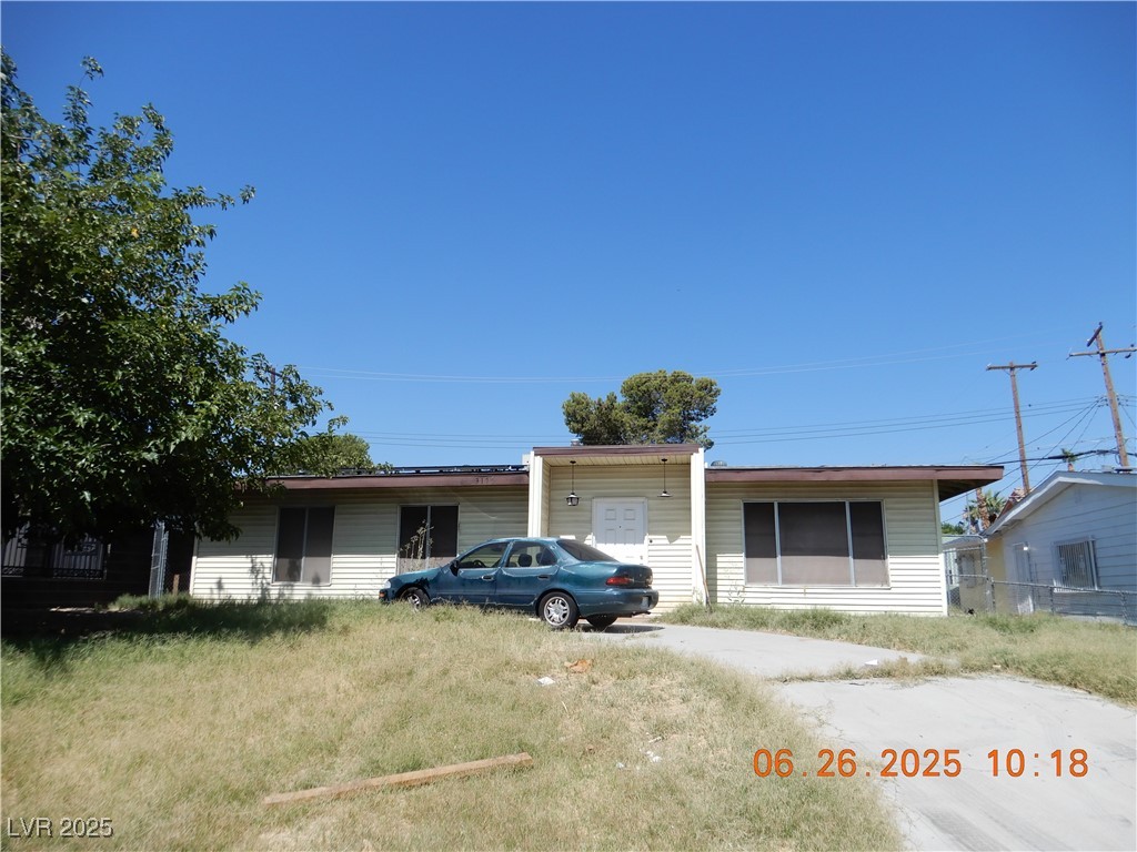 3175 Palmdale Street Property Photo 1