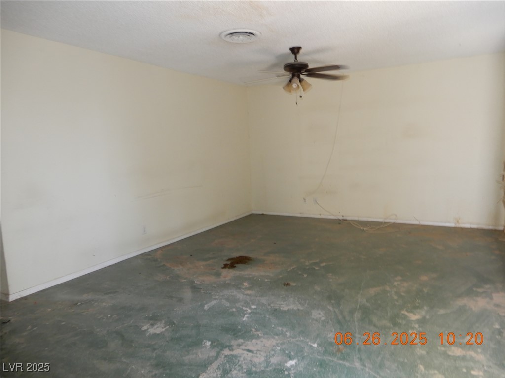 3175 Palmdale Street Property Photo 4