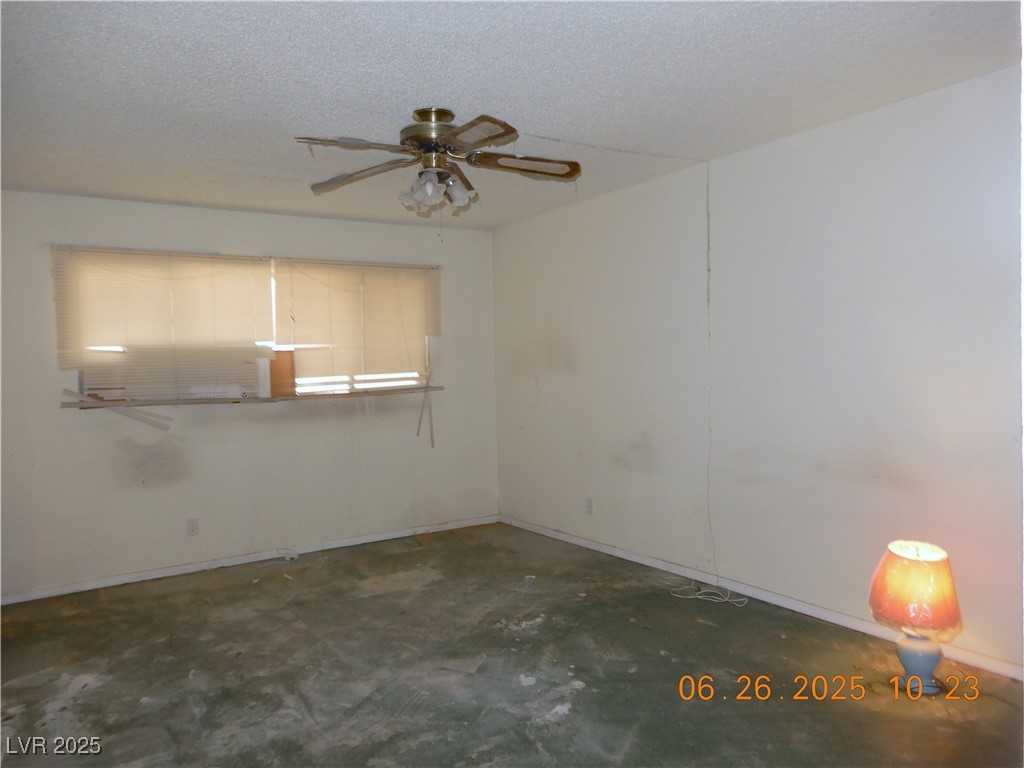 3175 Palmdale Street Property Photo 7