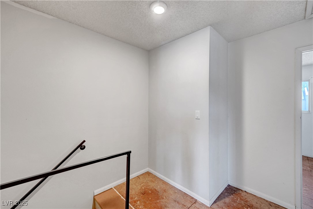 4036 Nightingale Court Property Photo 27